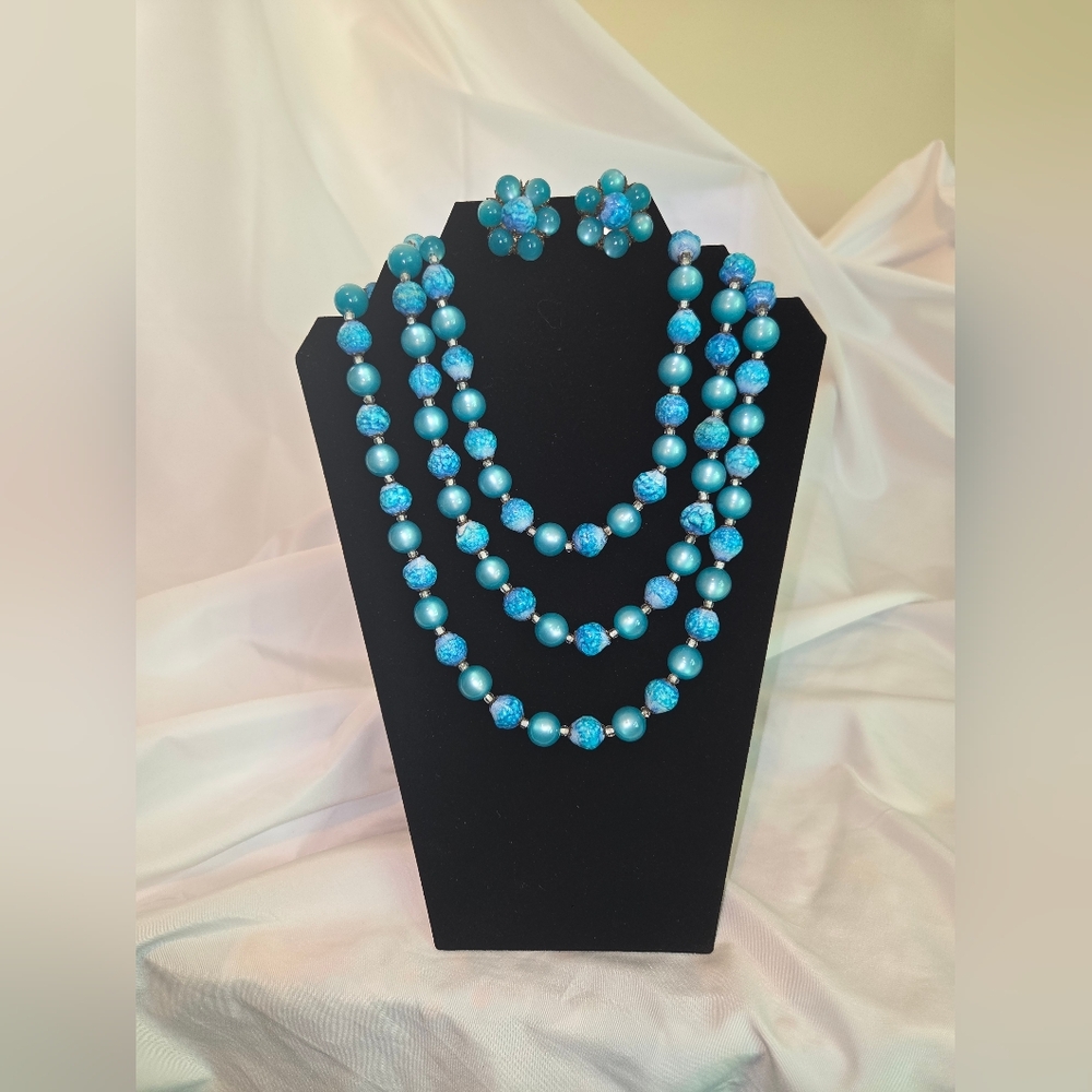 Vintage Blue Beaded Necklace Set